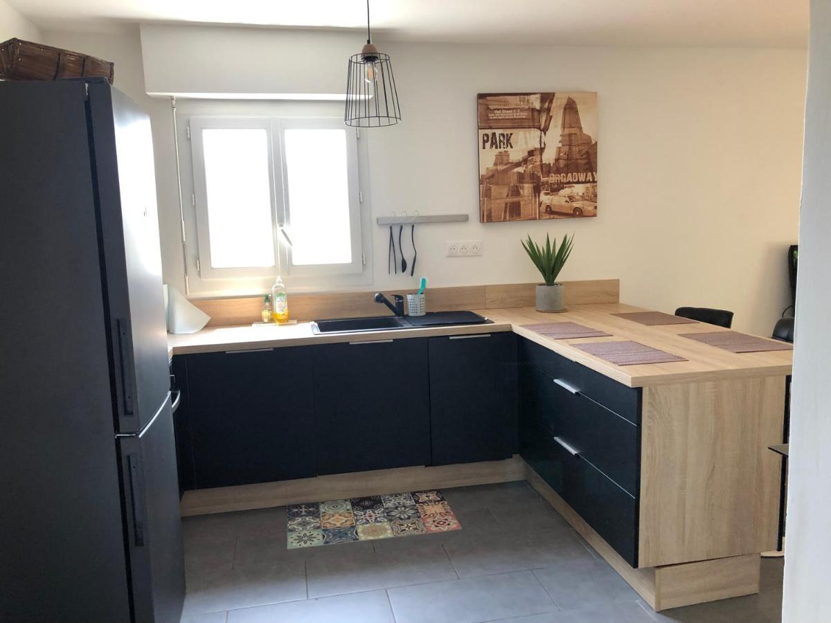 Agreable T2 Traversant Rdc Avec Terrasse + Balcon+ Parking 2 Places Montpellier Buitenkant foto